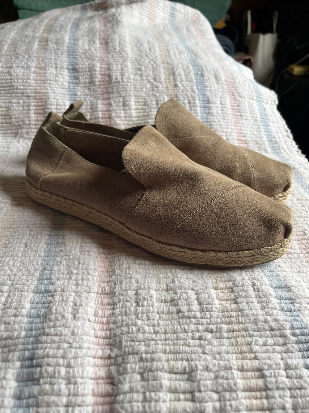 Tom’s women’s suede espadrilles size 9 - Picture 2 of 4
